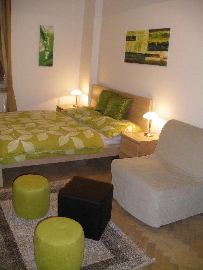 Apartments Tronicek Prága Szoba fotó