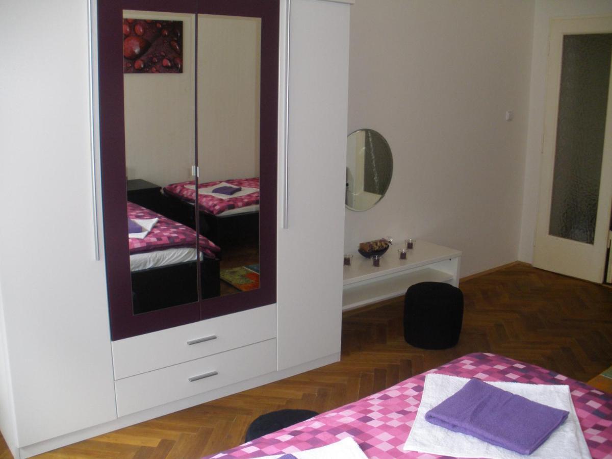 Apartments Tronicek Prága Kültér fotó